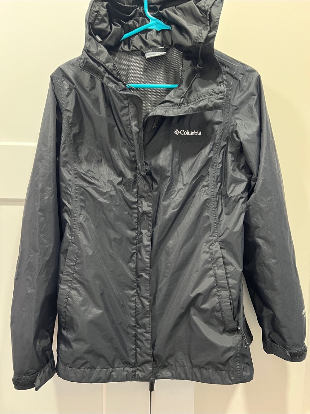 Small Columbia Black Hooded Rain Jacket Coat
